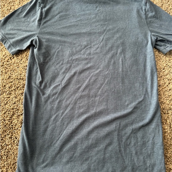 Men’s American Eagle (2) shirts - Picture 8 of 9
